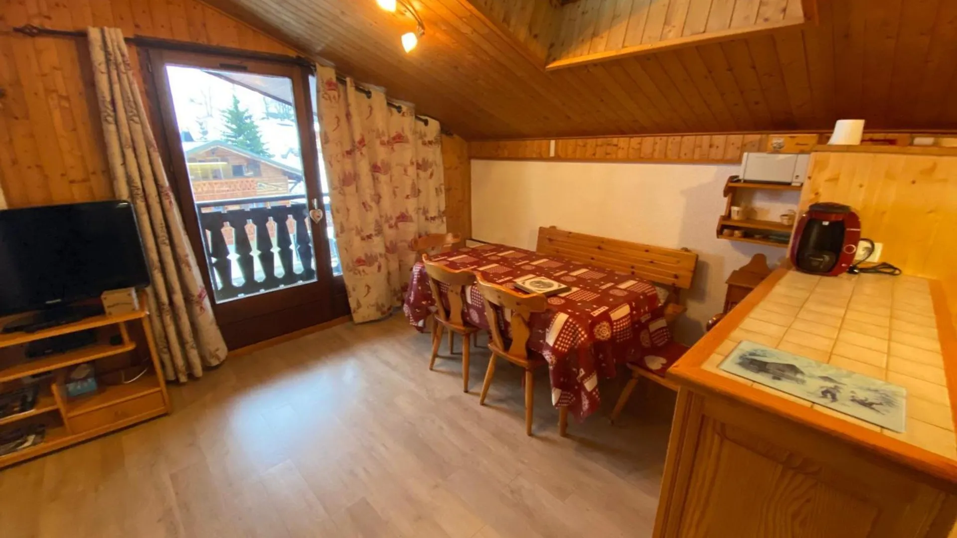 Appartement Familial Avec Multi Pass, Wifi Et Parking, Proche Du Centre De Chatel - Fr-1-693-41 France